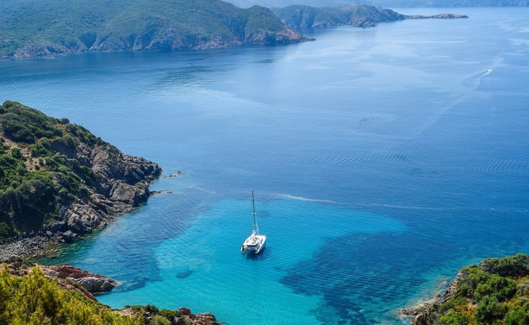 chartering a private yacht