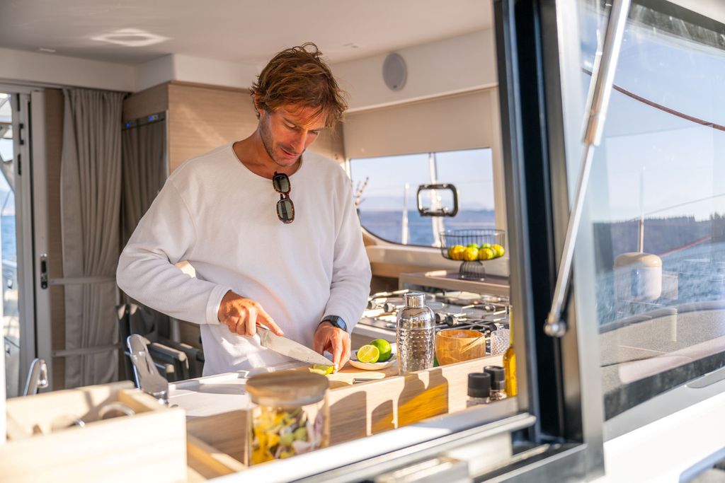 Lagoon 43 for Sale in Greece - Boat Images