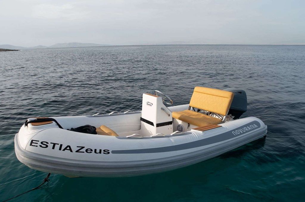 ESTIA ZEUS - Boat Images