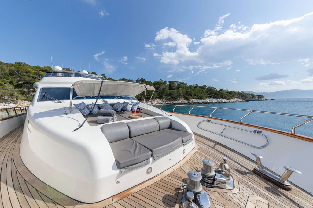 DREAM - Boat Images