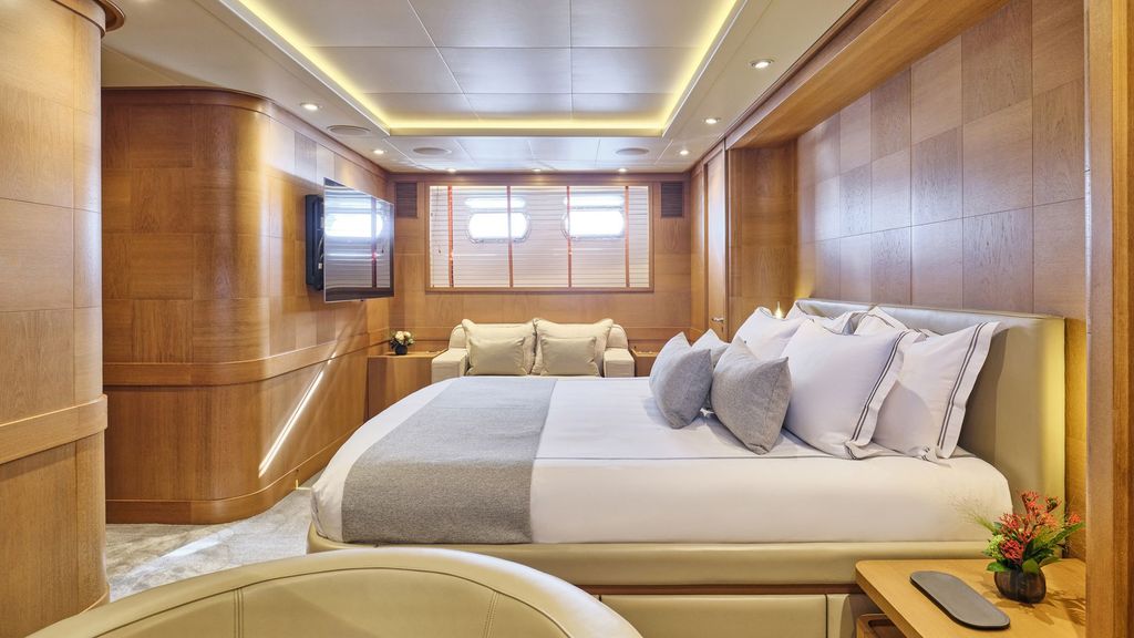 TIGRA - Boat Images