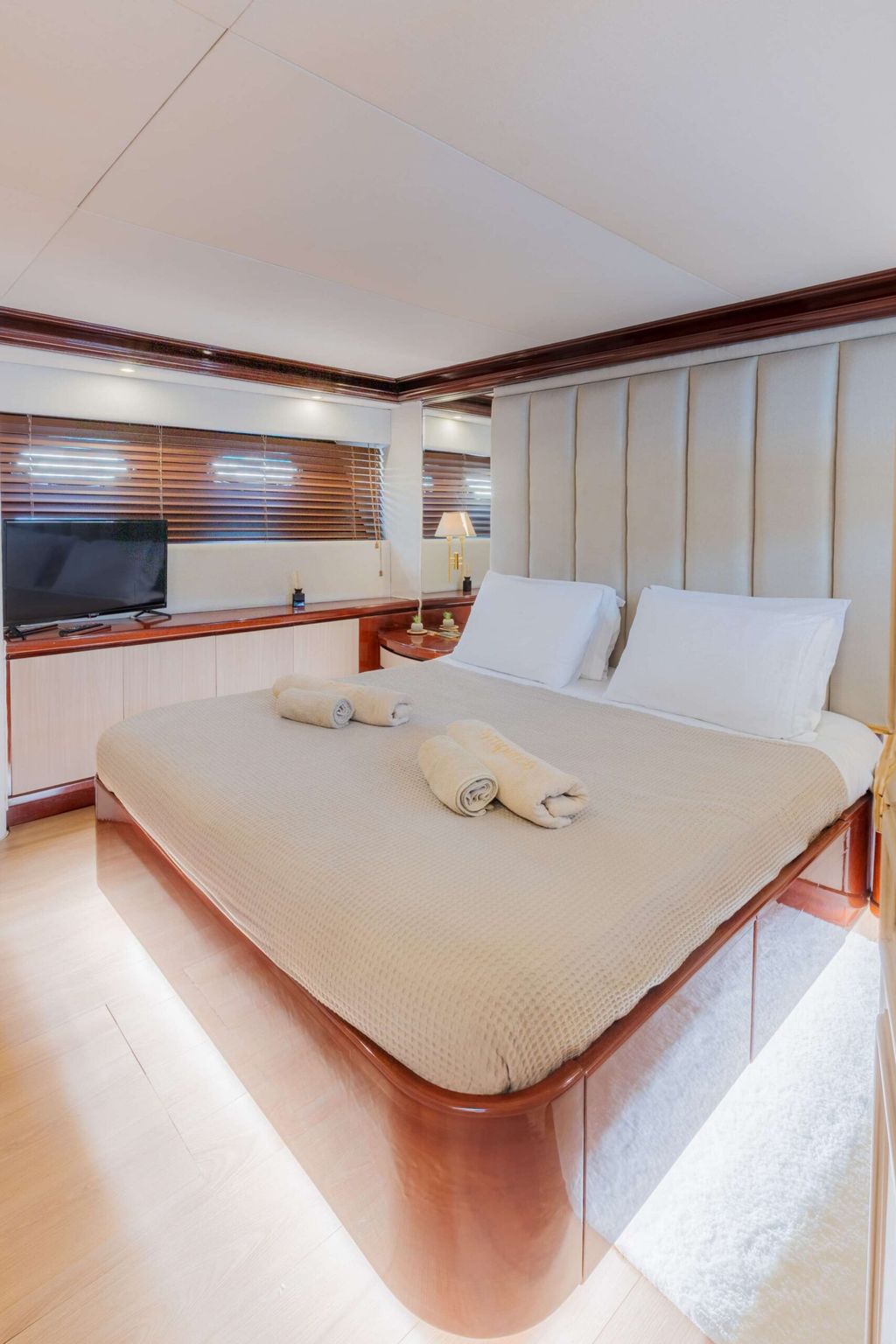 SYMPATICO - Boat Images
