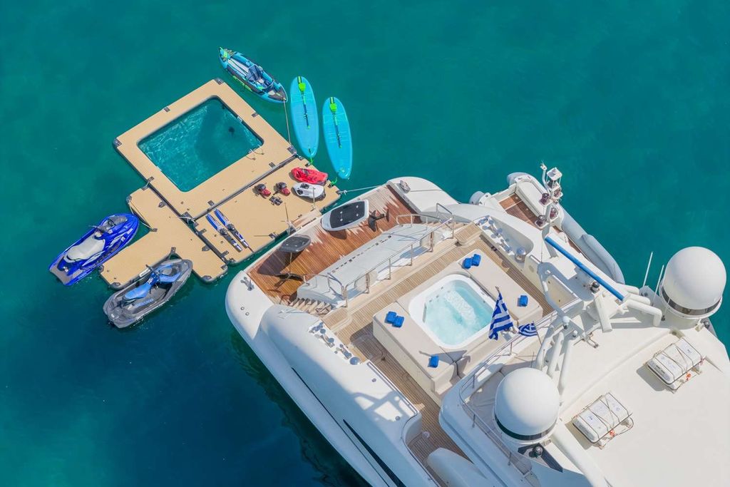 LIBERDADE - Boat Images
