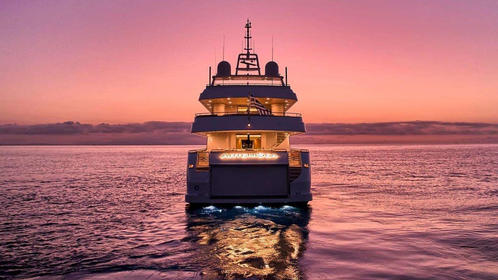 ARTEMISEA - Boat Images
