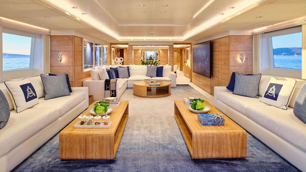 ARTEMISEA - Boat Images