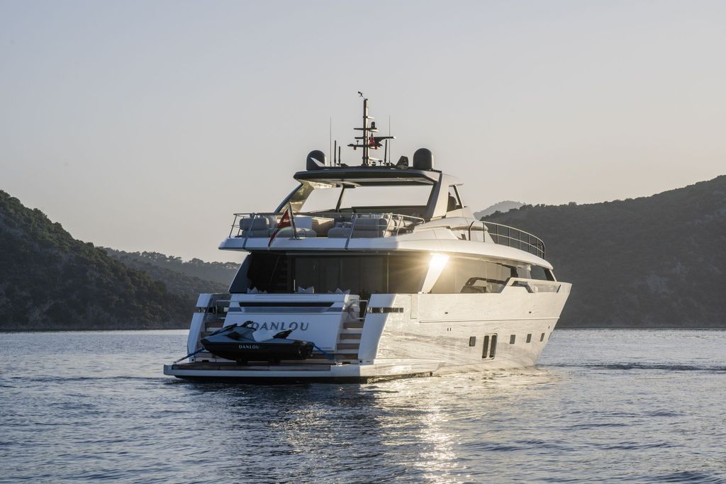 DANLOU - Boat Images