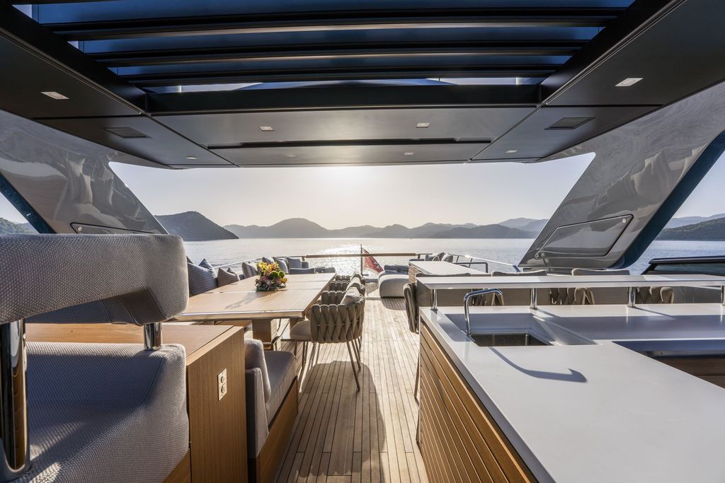 DANLOU - Boat Images