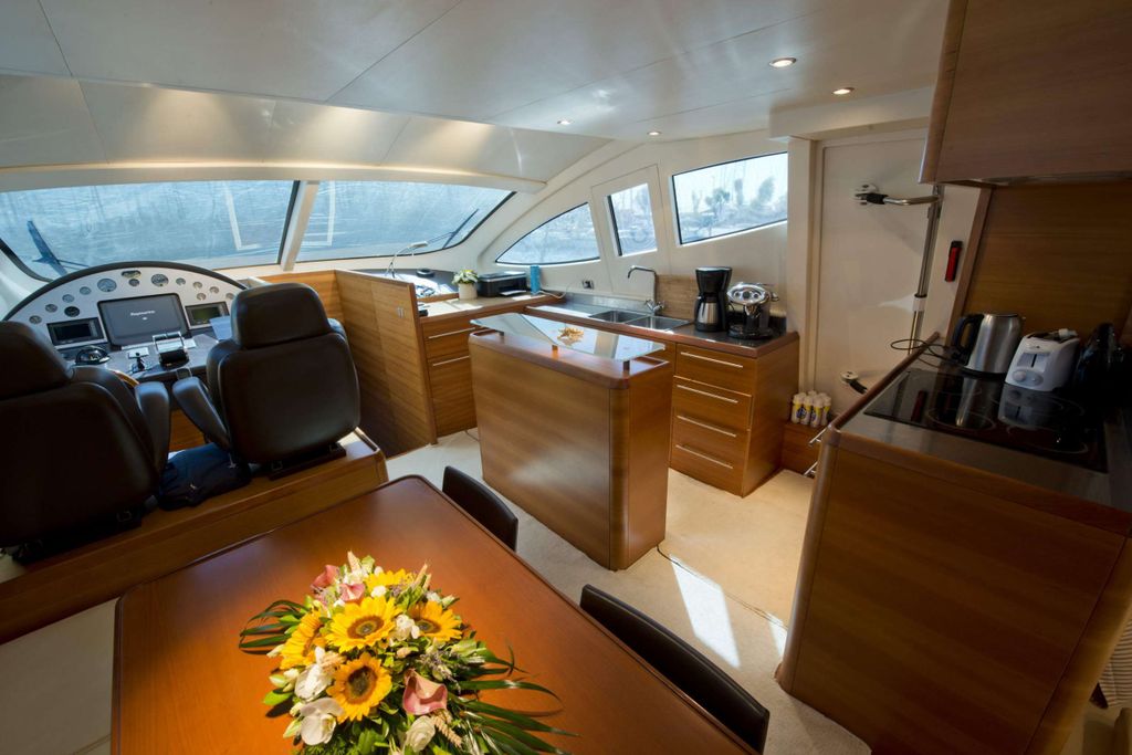 JULY - Boat Images