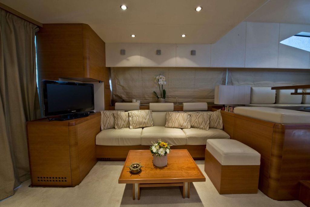 JULY - Boat Images
