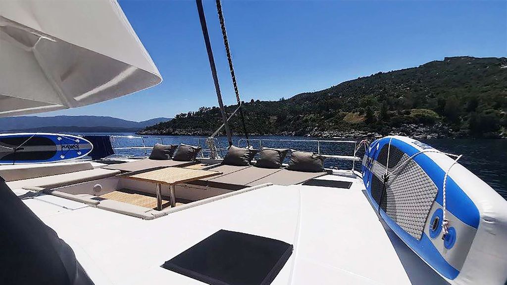 KOS 58.CAT - Boat Images