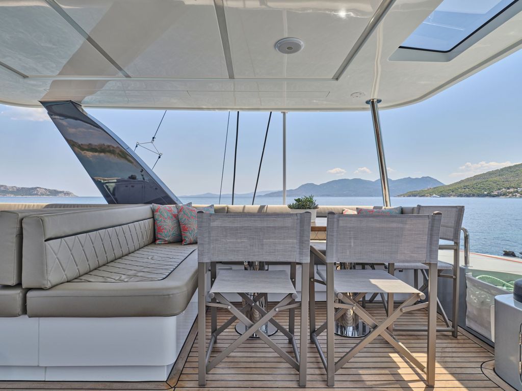 ANDARE OLTRE - Boat Images