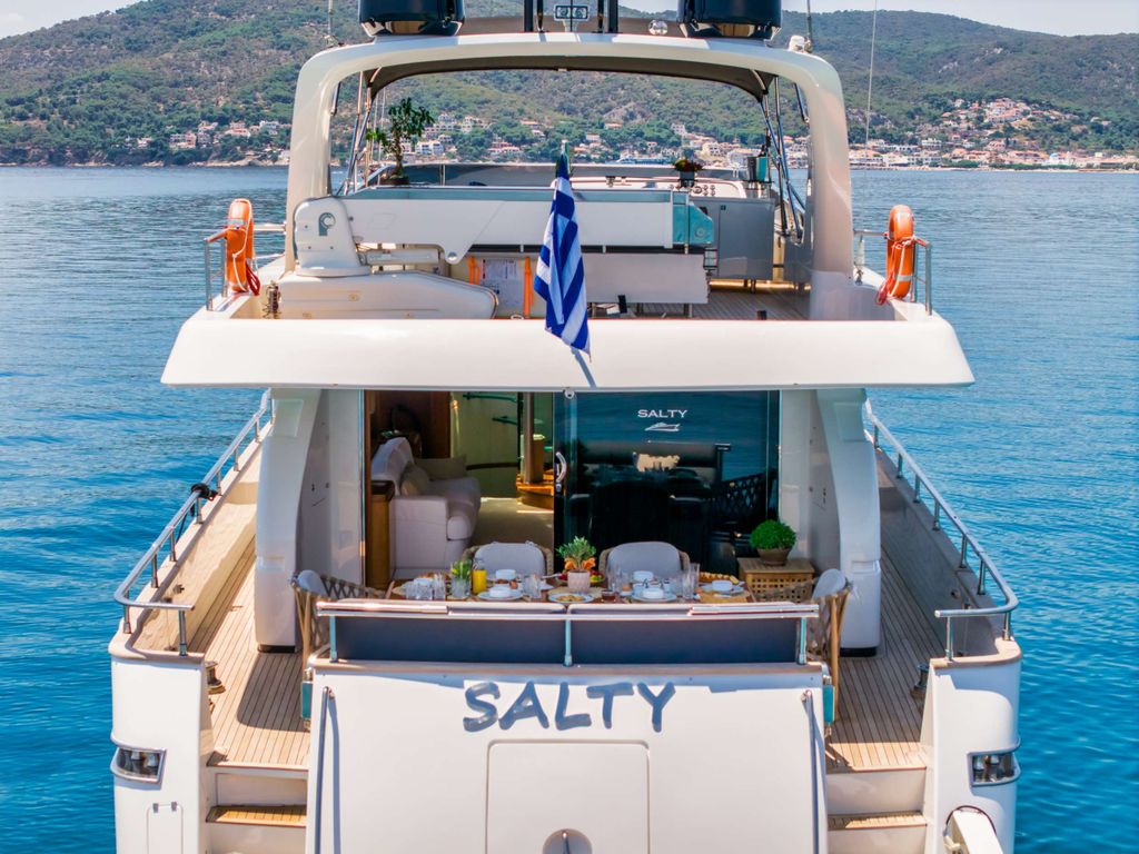 SALTY - Boat Images