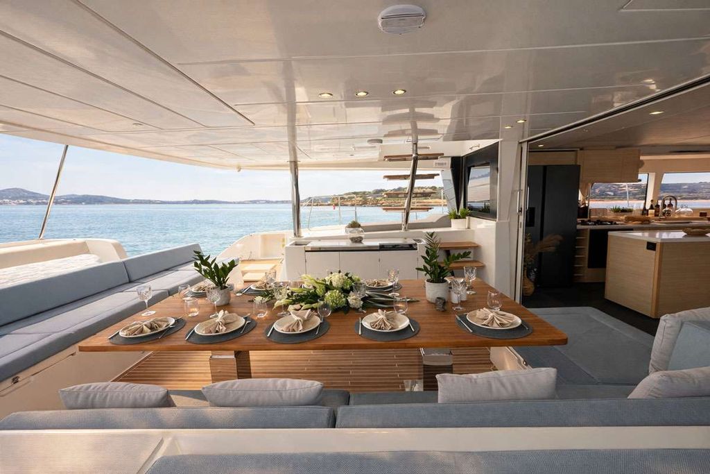 ROYAL DESTINY - Boat Images