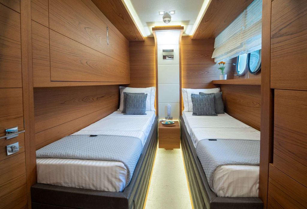 EL PECADO - Boat Images