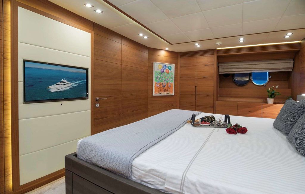 EL PECADO - Boat Images