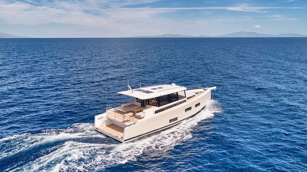 LADY D - Boat Images