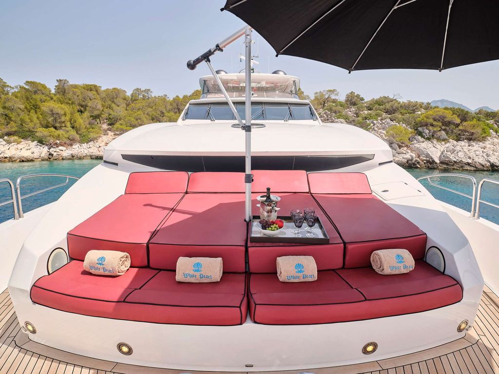 WHITE PEARL I - Boat Images