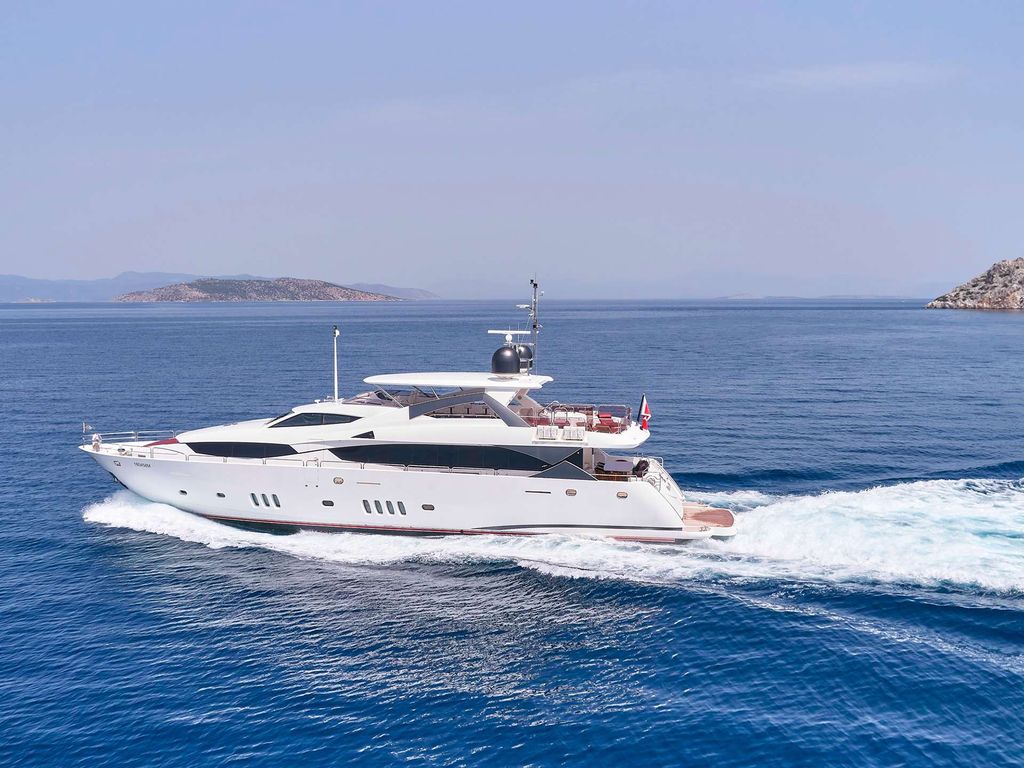 WHITE PEARL I - Boat Images