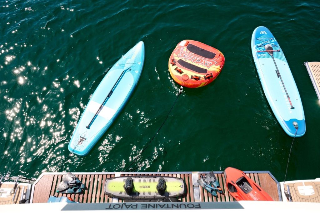 BLUE ONE - Boat Images