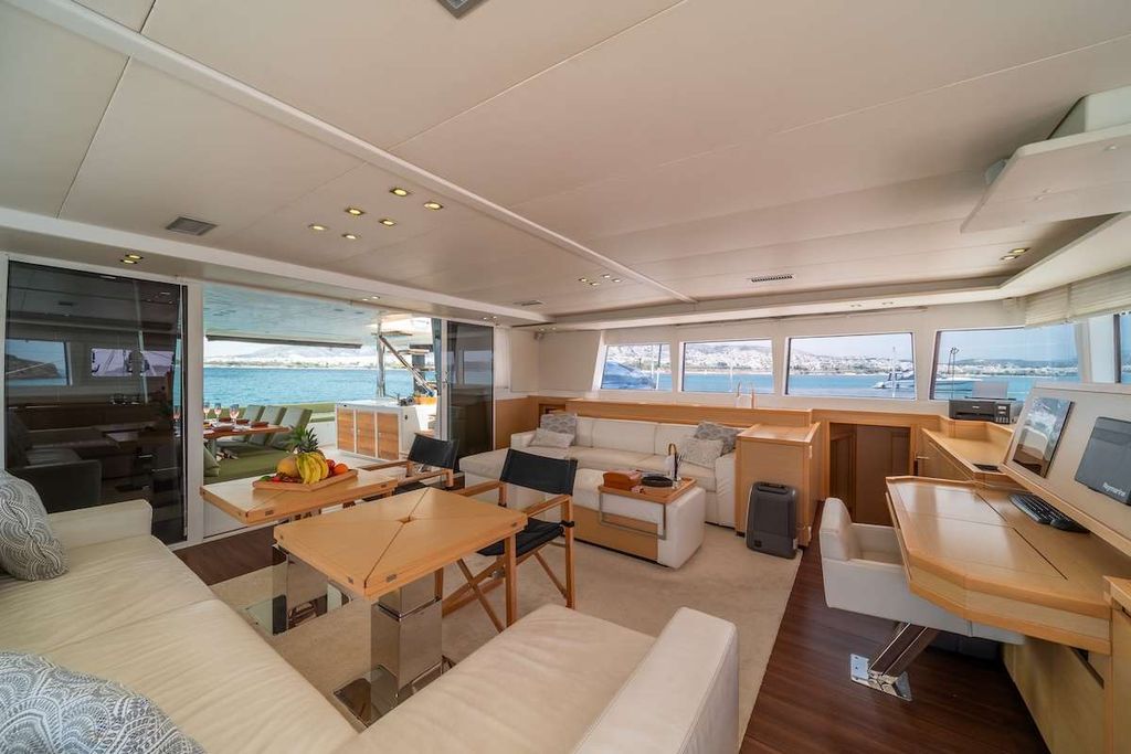 MY OFFICE - Boat Images