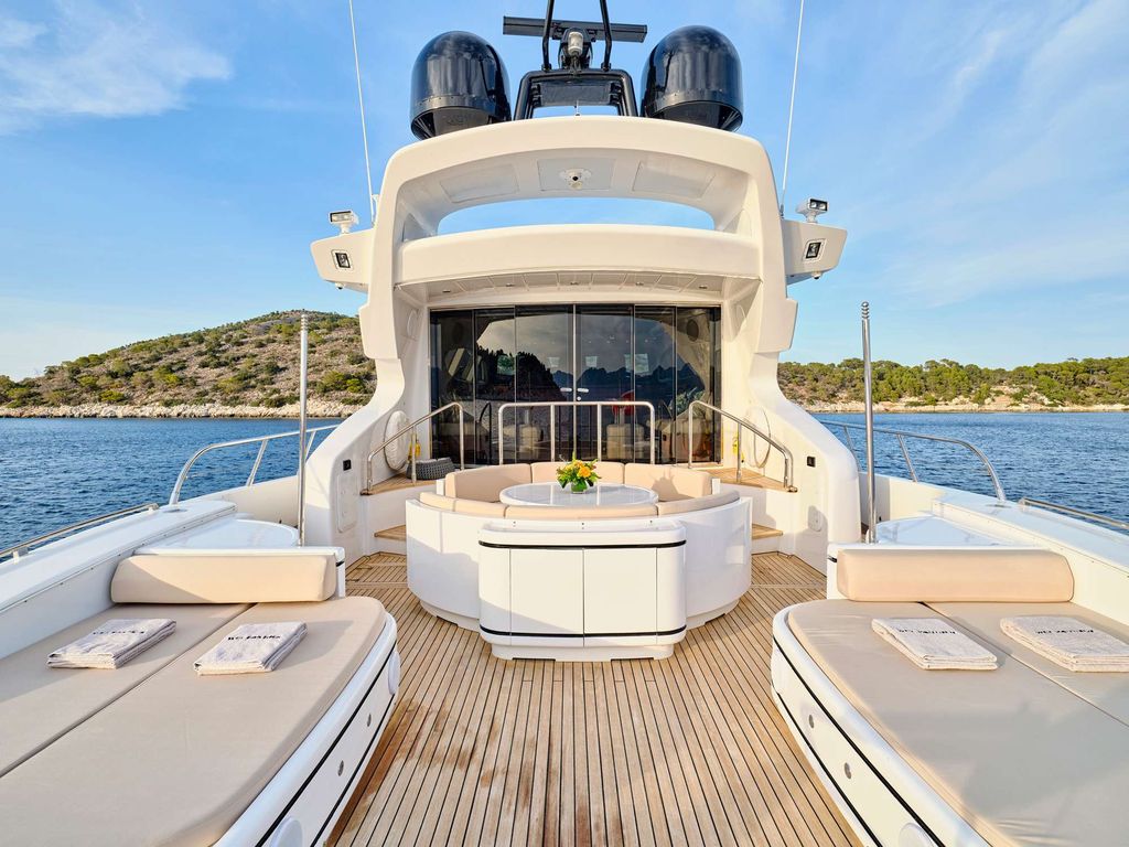 WET PANTHER - Boat Images