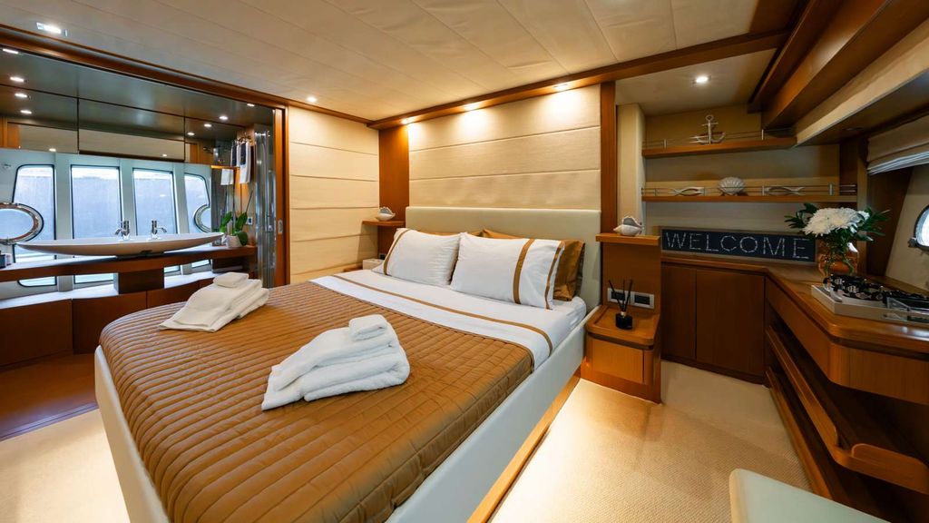 IRENE - Boat Images