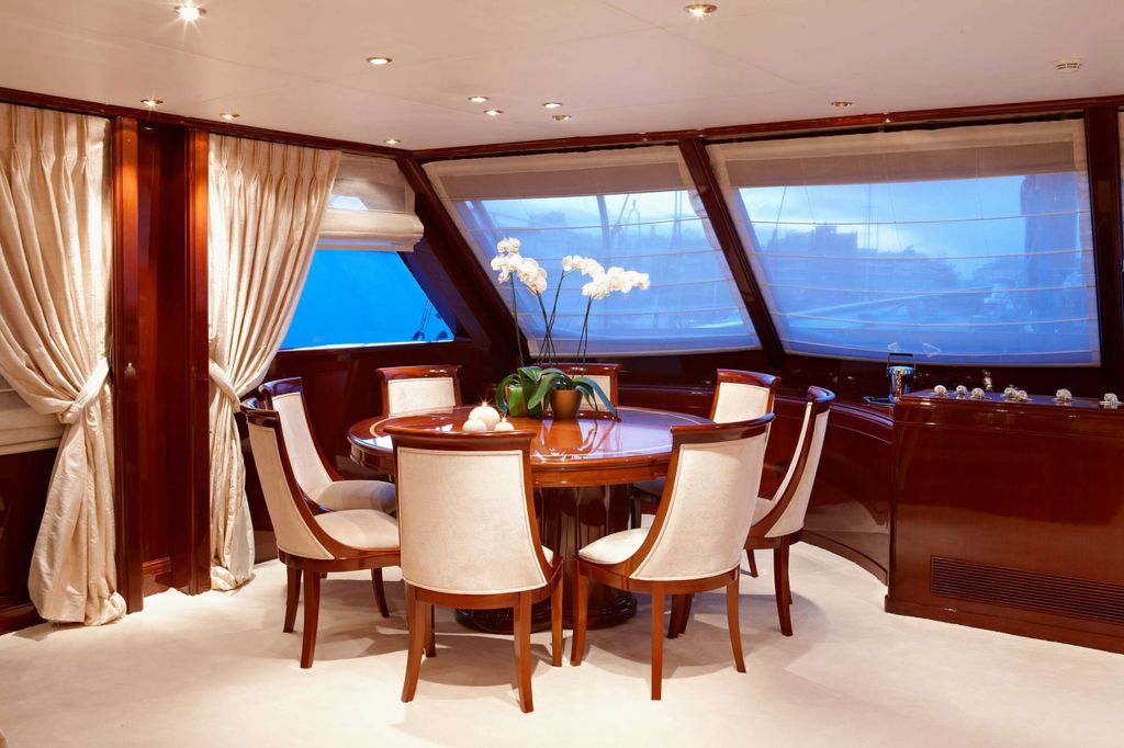 Slow Live - Boat Images