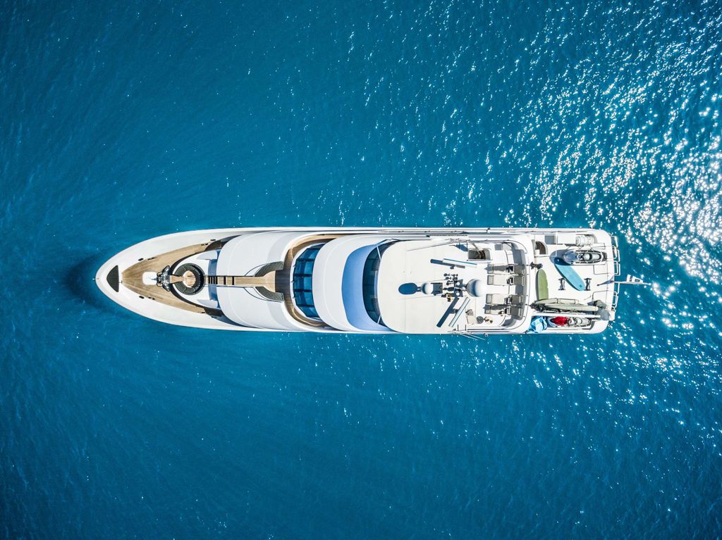ENDLESS SUMMER - Boat Images