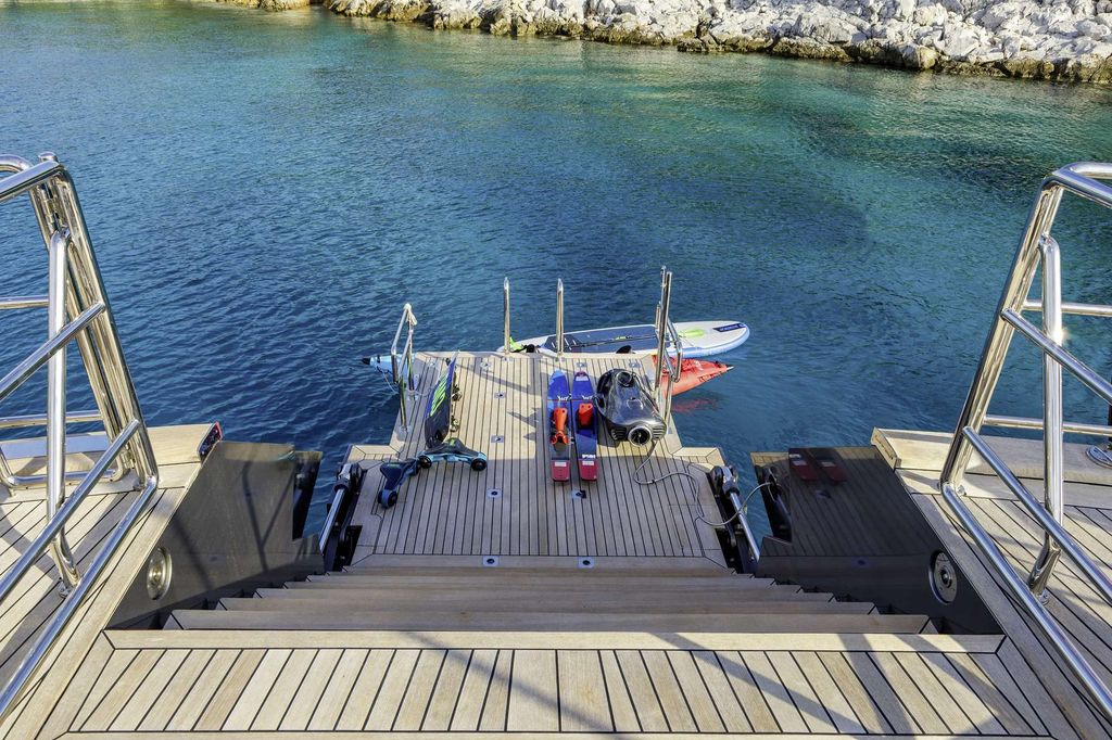 BARACUDA VALLETTA - Boat Images