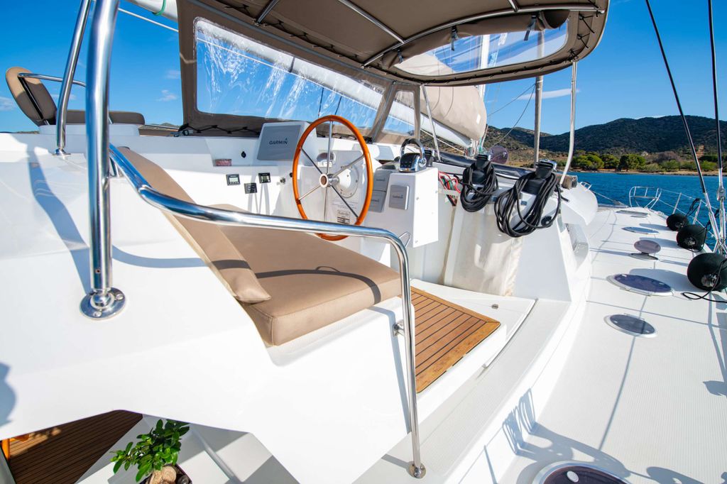 HIGHJINKS - Boat Images