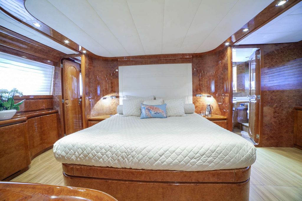 ZOI - Boat Images