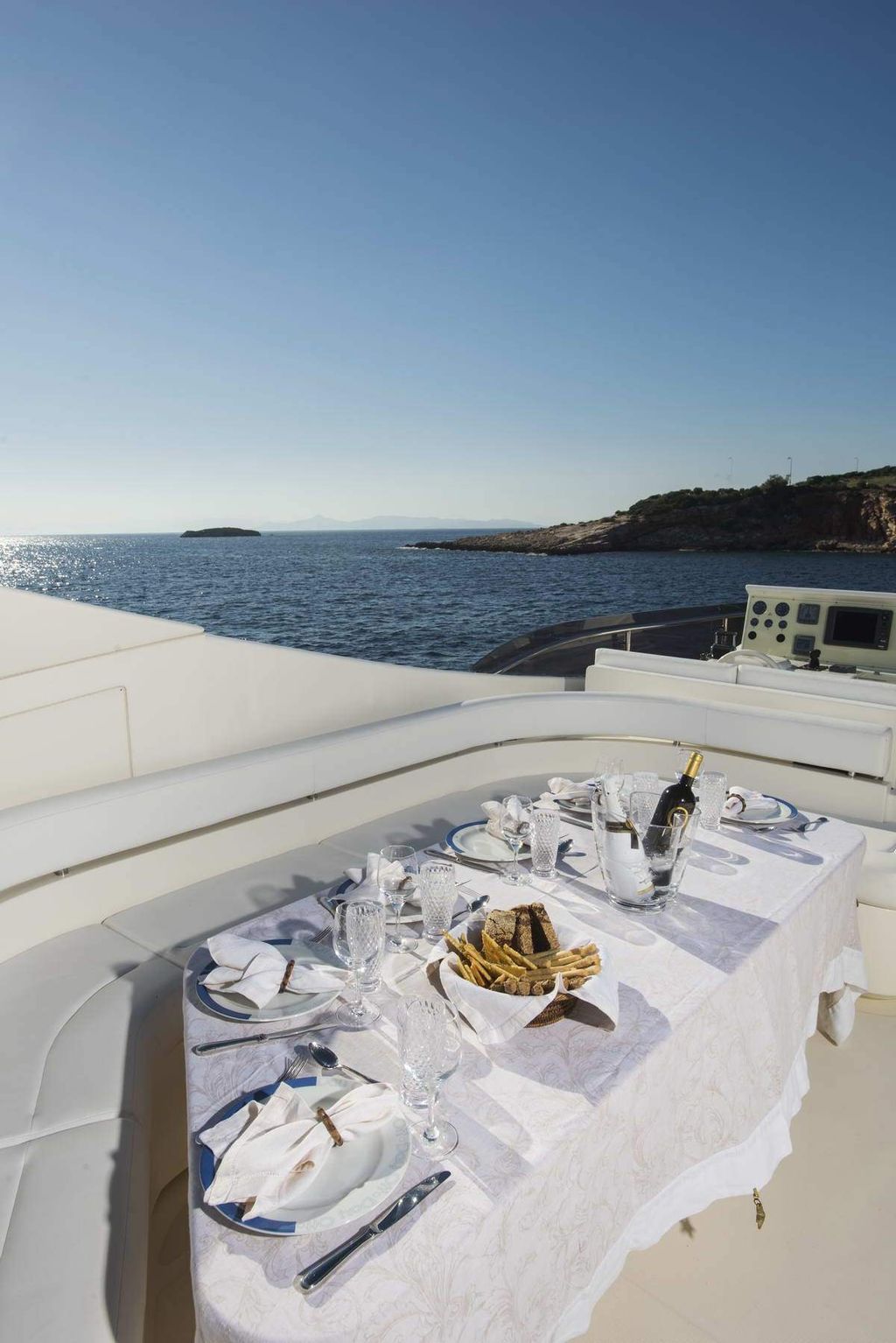 DAY OFF - Boat Images