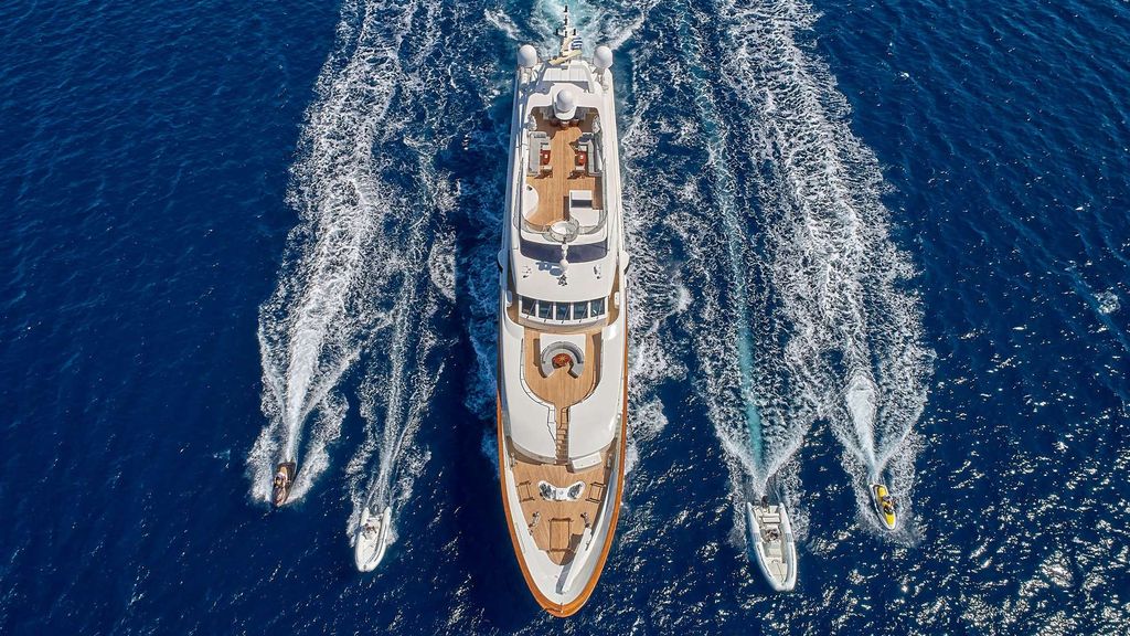 ALEXANDRA - Boat Images