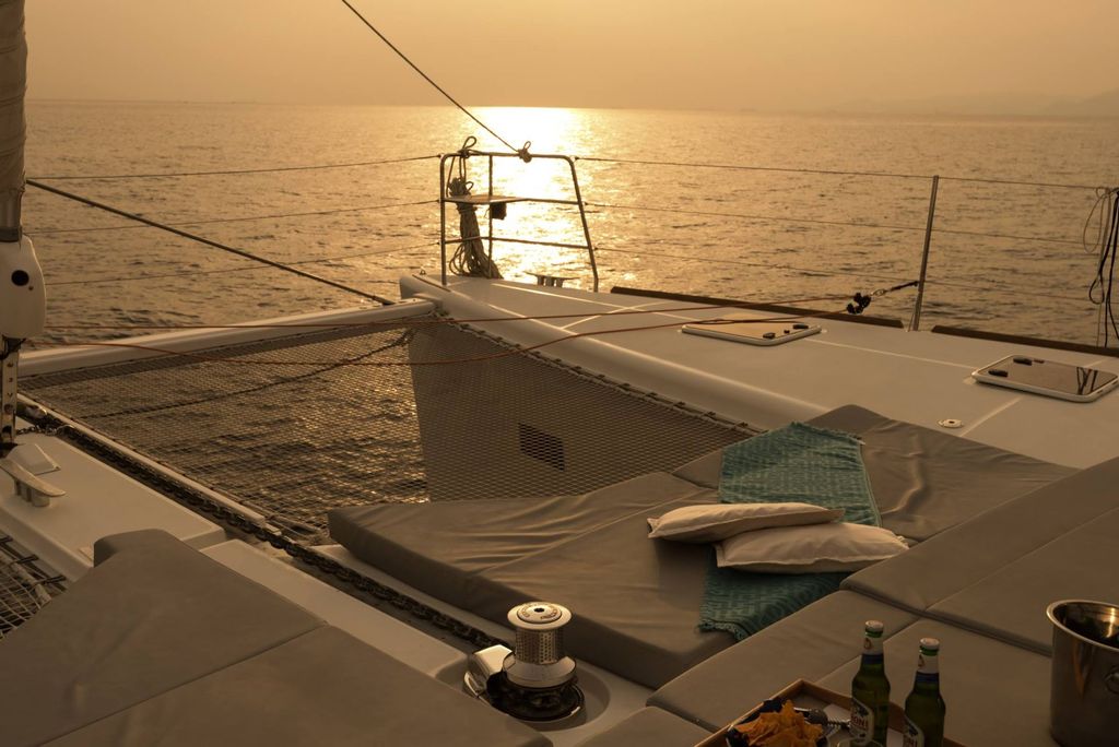 SELENE - Boat Images