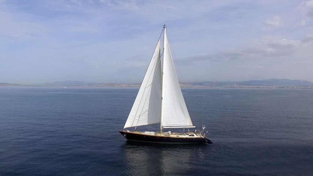 WIND OF CHANGE - Boat Images
