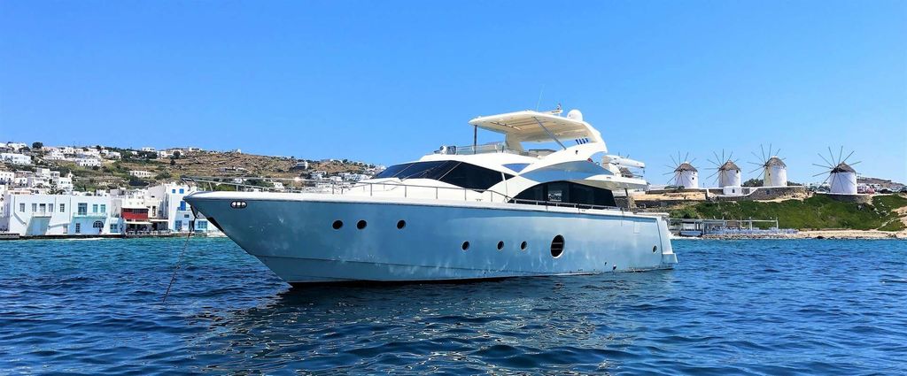 QUESTA e VITA - Boat Images