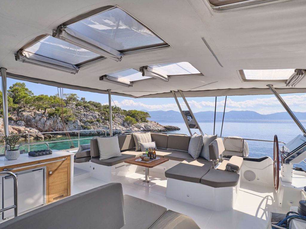 SERENISSIMA - Boat Images