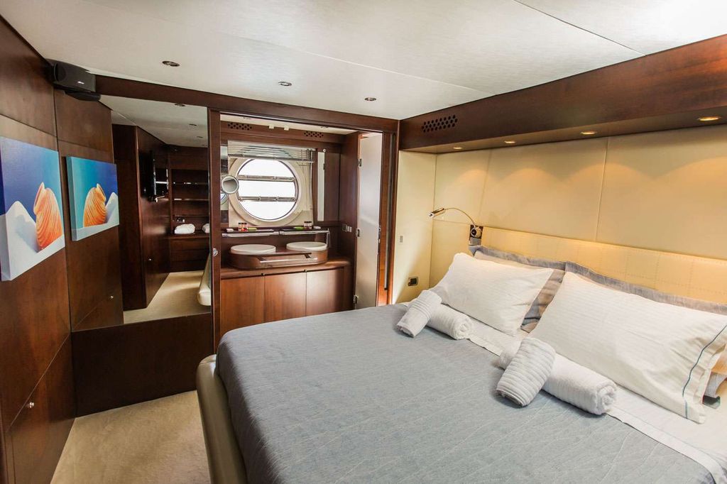 ULISSE - Boat Images