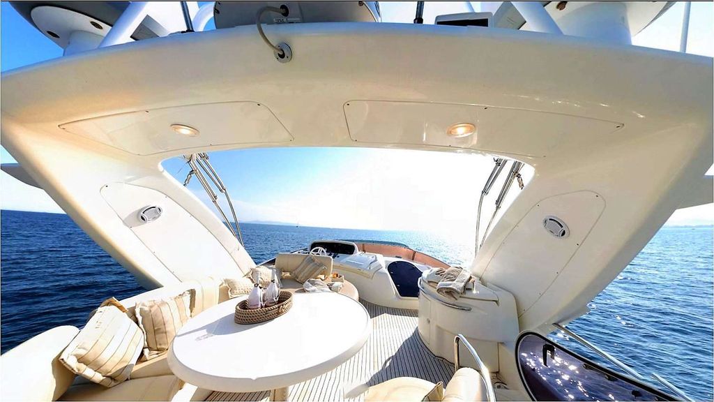 CHILL OUT II - Boat Images