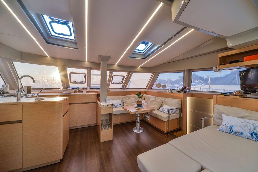 ODYSSEY - Boat Images