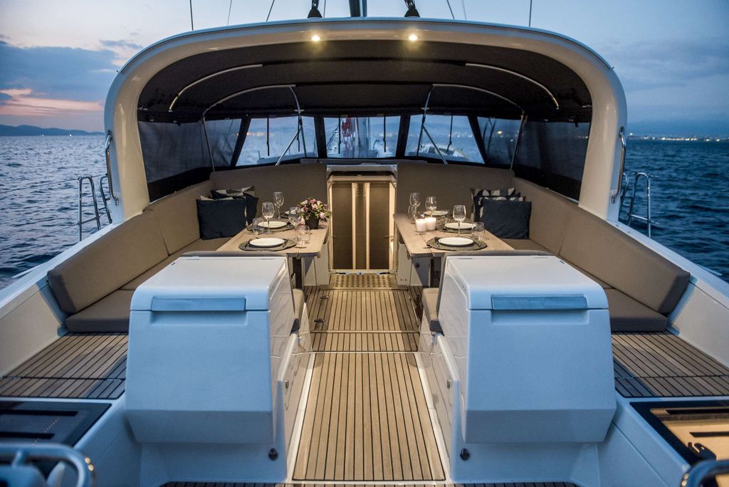 LIFE TIME - Boat Images