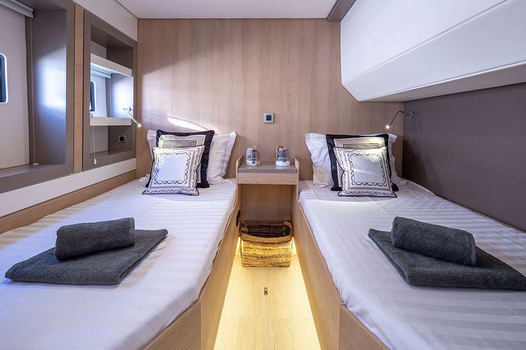 License to Chill - Boat Images