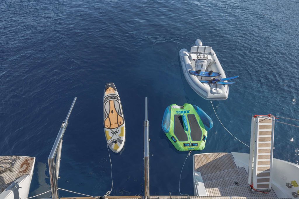 ONEIDA - Boat Images