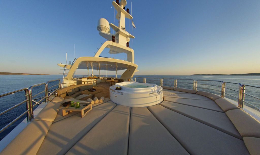GRANDE AMORE - Boat Images
