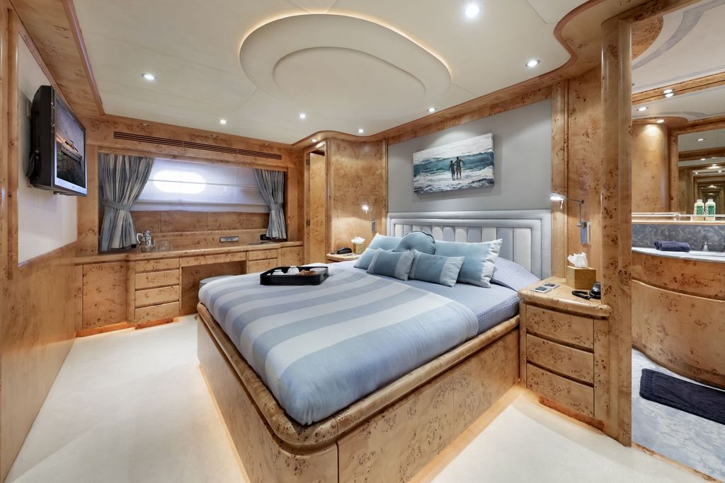 ANDILIS - Boat Images