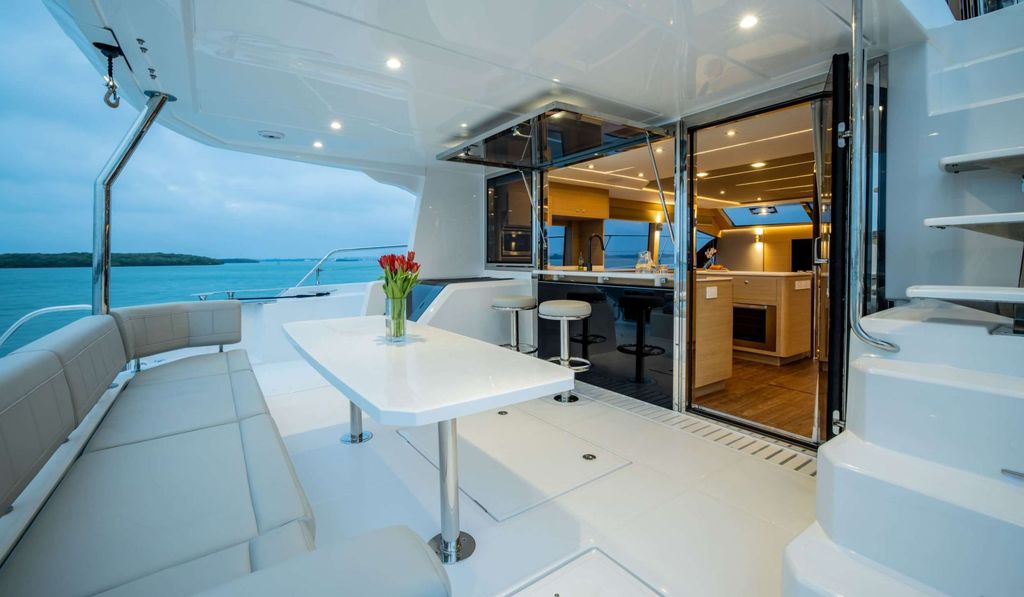 MARY’ S GRACE - Boat Images