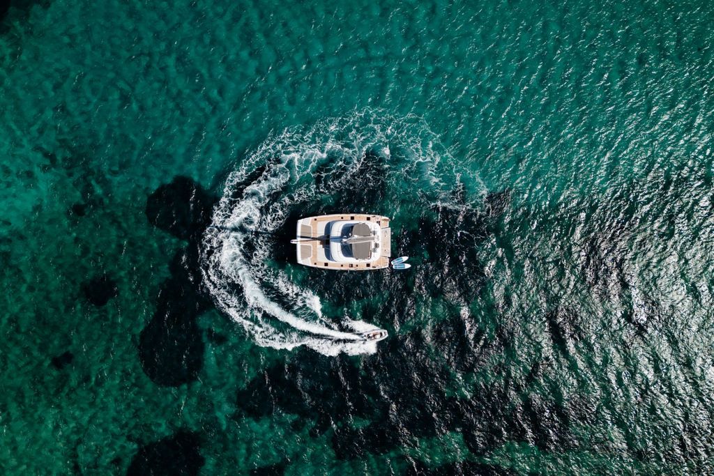 Viva 4 - Boat Images