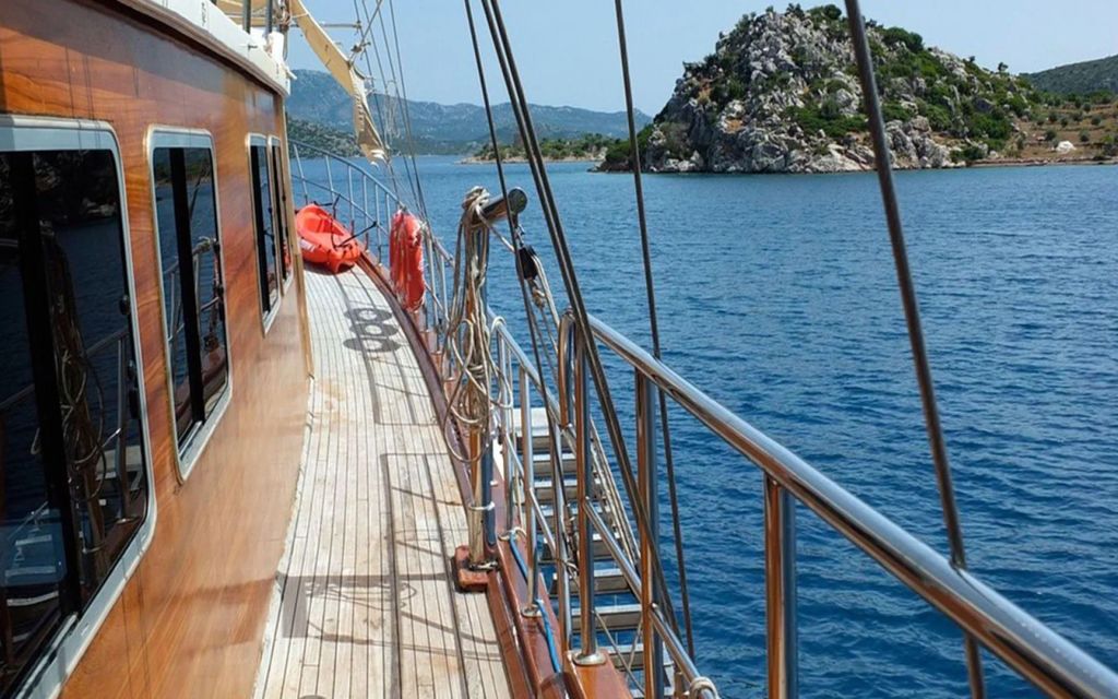 ATHEN A - Boat Images