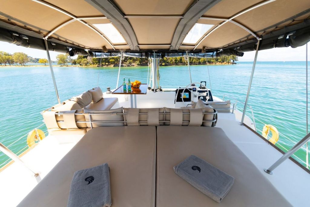 STELINA - Boat Images