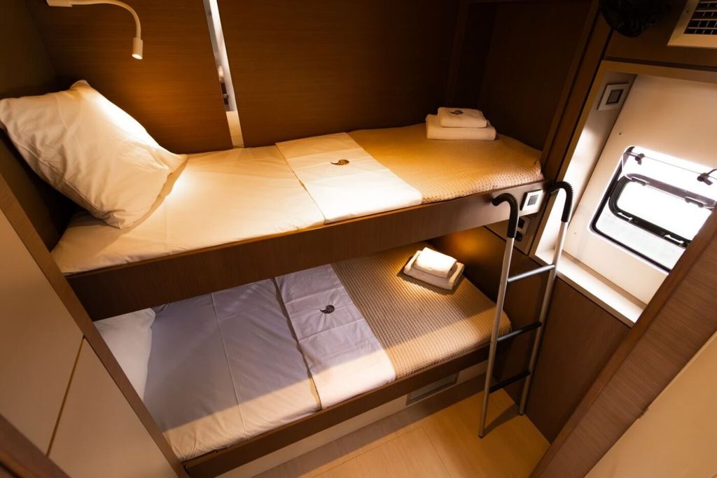 STELINA - Boat Images